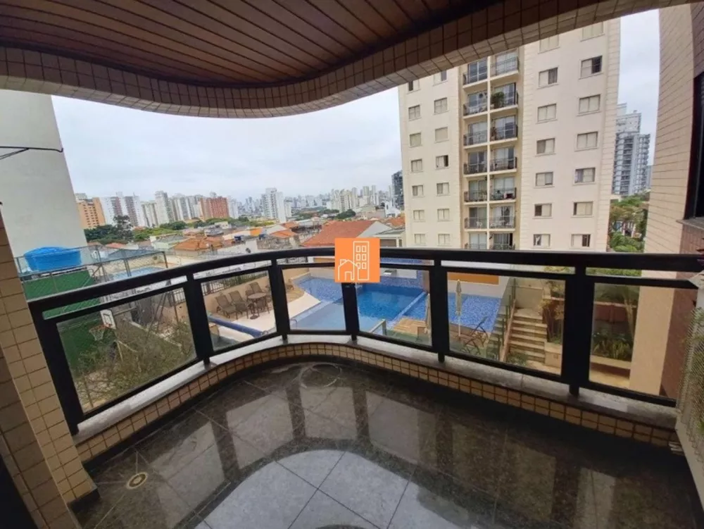 Apartamento à venda com 3 quartos, 140m² - Foto 4