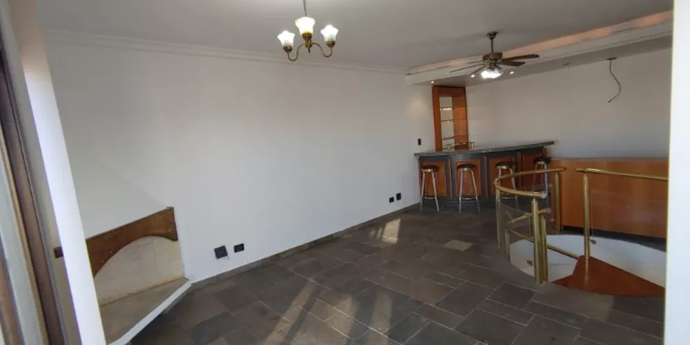 Apartamento à venda com 3 quartos, 200m² - Foto 13