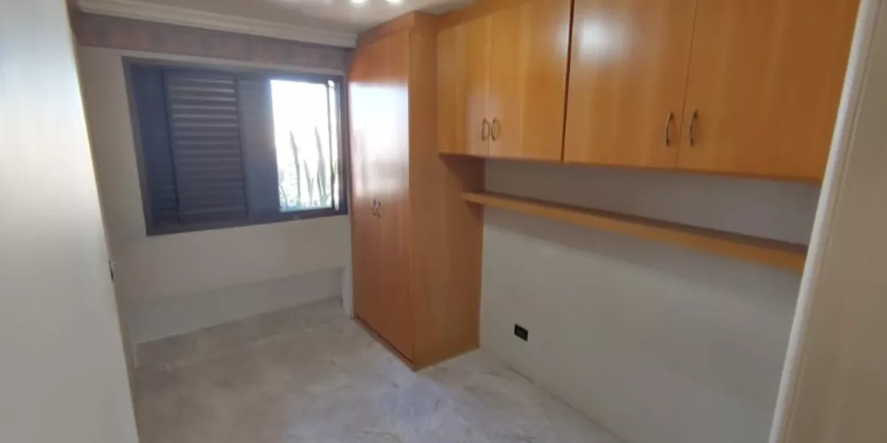 Apartamento à venda com 3 quartos, 200m² - Foto 3