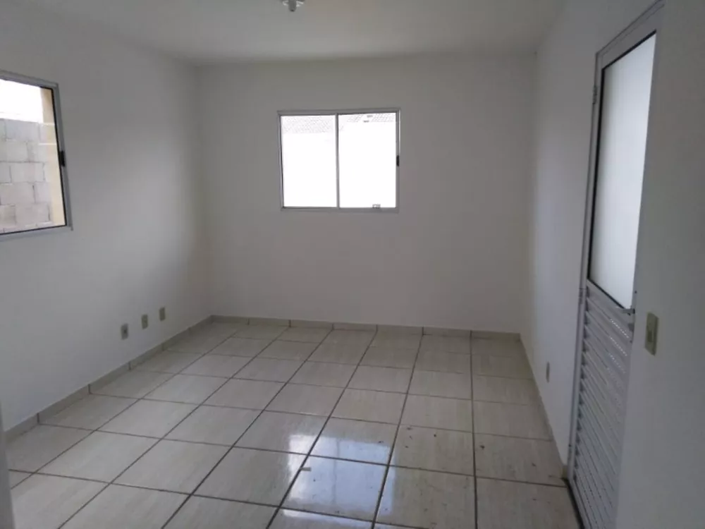 Casa à venda com 2 quartos, 48m² - Foto 5