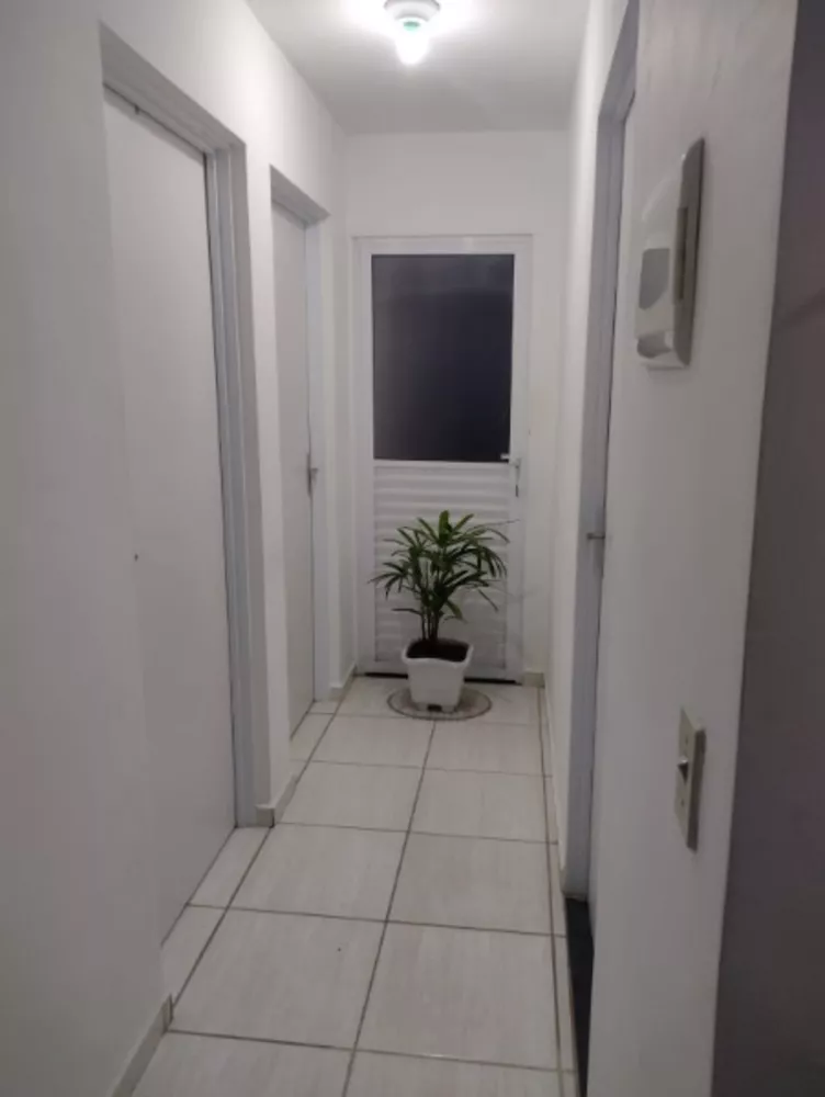 Casa à venda com 2 quartos, 48m² - Foto 6