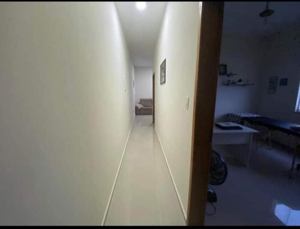 Casa à venda com 2 quartos, 90m² - Foto 4