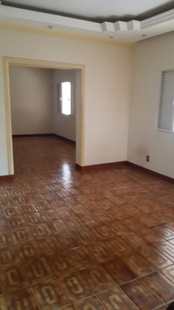 Casa à venda com 4 quartos, 250m² - Foto 6