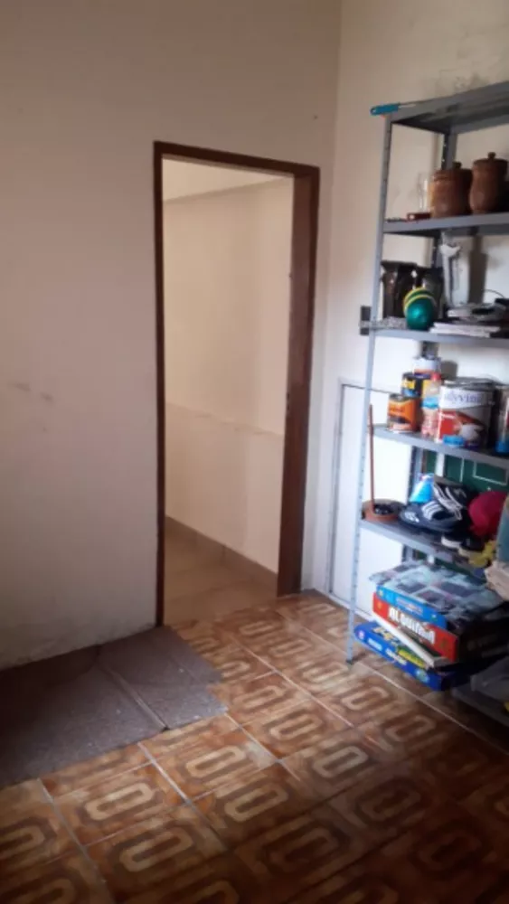 Casa à venda com 4 quartos, 250m² - Foto 3