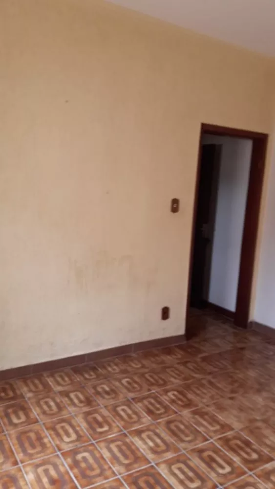 Casa à venda com 4 quartos, 250m² - Foto 9