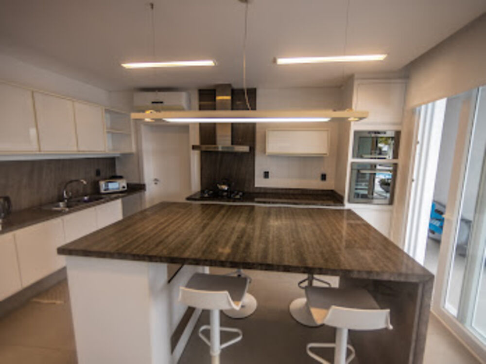 Casa à venda com 9 quartos, 1137m² - Foto 7