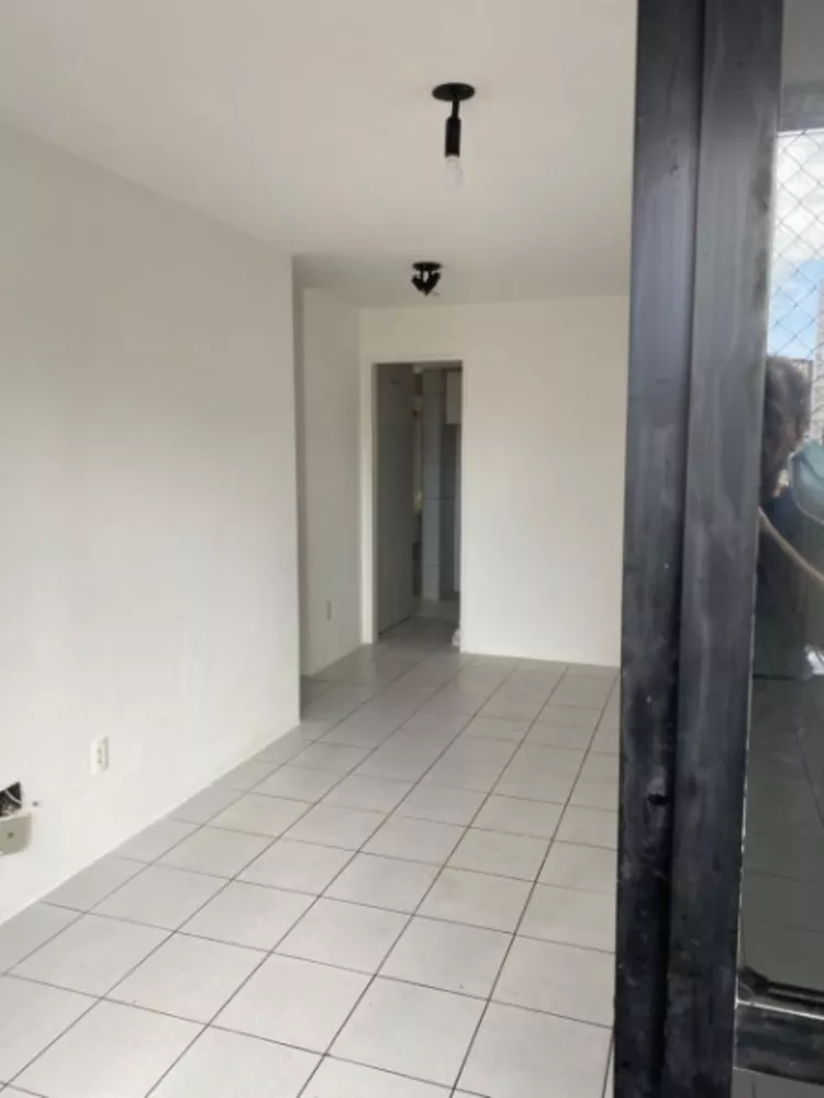 Apartamento à venda com 2 quartos, 62m² - Foto 5