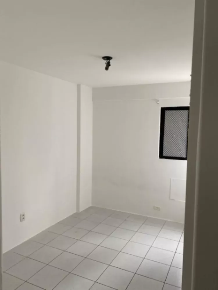 Apartamento à venda com 2 quartos, 62m² - Foto 8