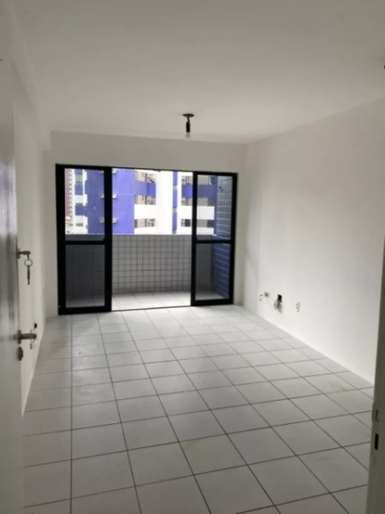 Apartamento à venda com 2 quartos, 62m² - Foto 1