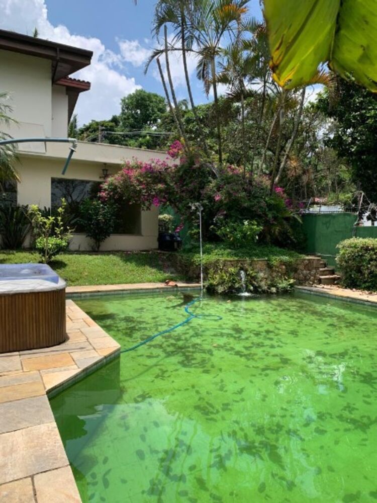 Casa à venda com 7 quartos, 600m² - Foto 3