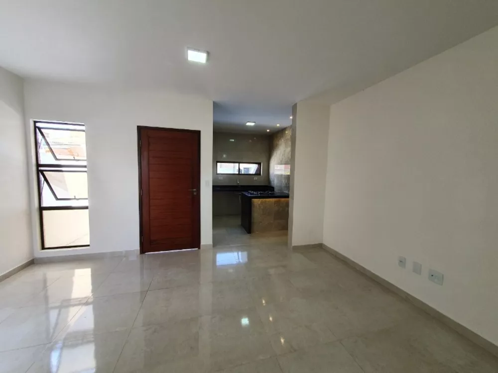 Casa à venda com 3 quartos, 80m² - Foto 6