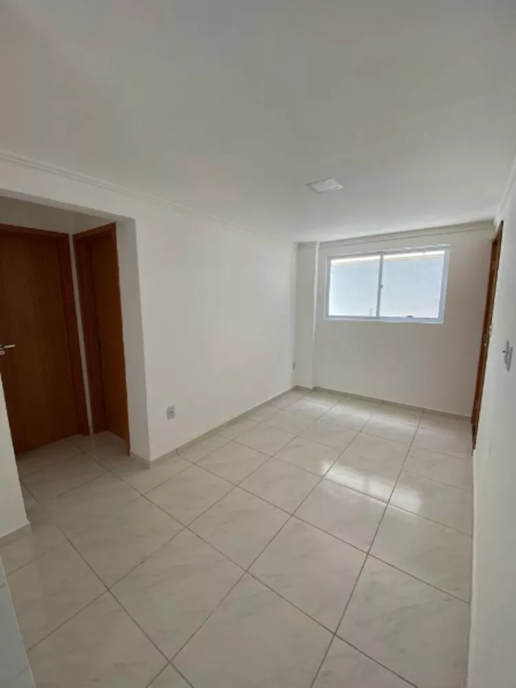 Apartamento à venda com 2 quartos, 48m² - Foto 2