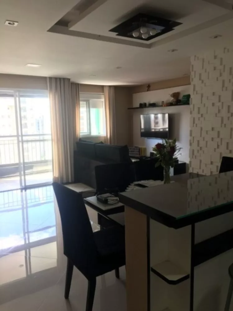 Apartamento à venda com 3 quartos, 72m² - Foto 1