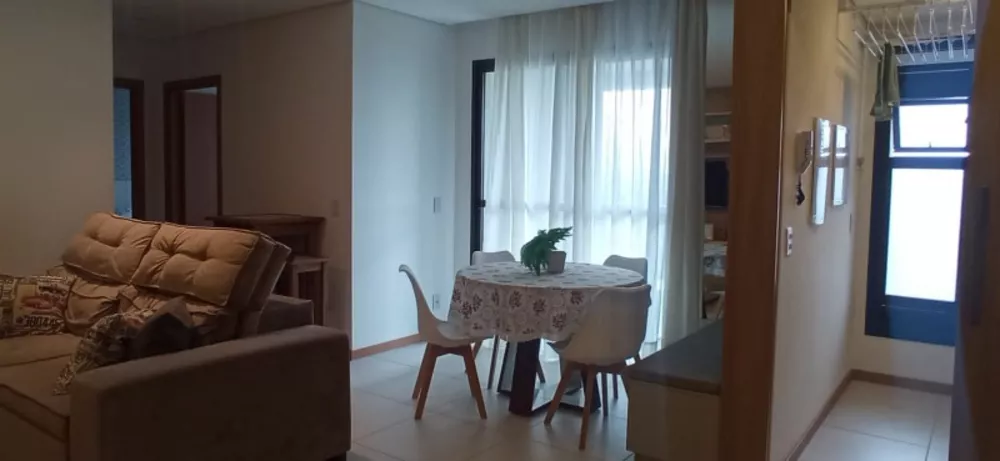 Apartamento à venda com 2 quartos, 78m² - Foto 4