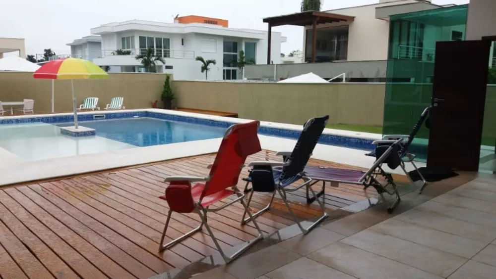 Casa à venda com 4 quartos, 600m² - Foto 2