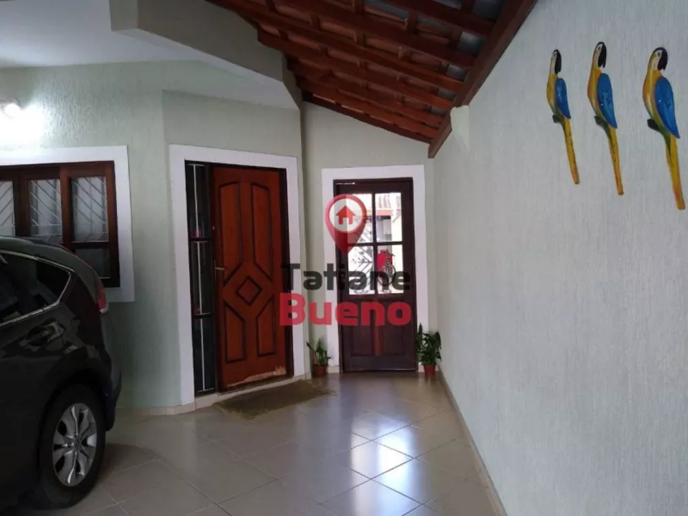 Casa à venda com 3 quartos, 150m² - Foto 1