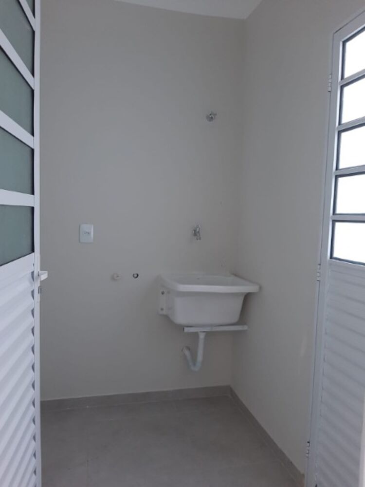 Apartamento à venda com 2 quartos, 74m² - Foto 2