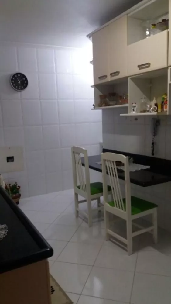 Apartamento à venda com 3 quartos, 98m² - Foto 10