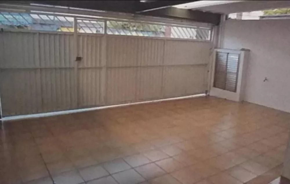 Sobrado à venda com 2 quartos, 302m² - Foto 1