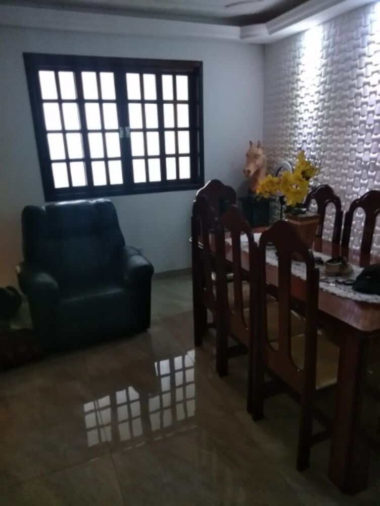 Casa à venda com 3 quartos, 200m² - Foto 12