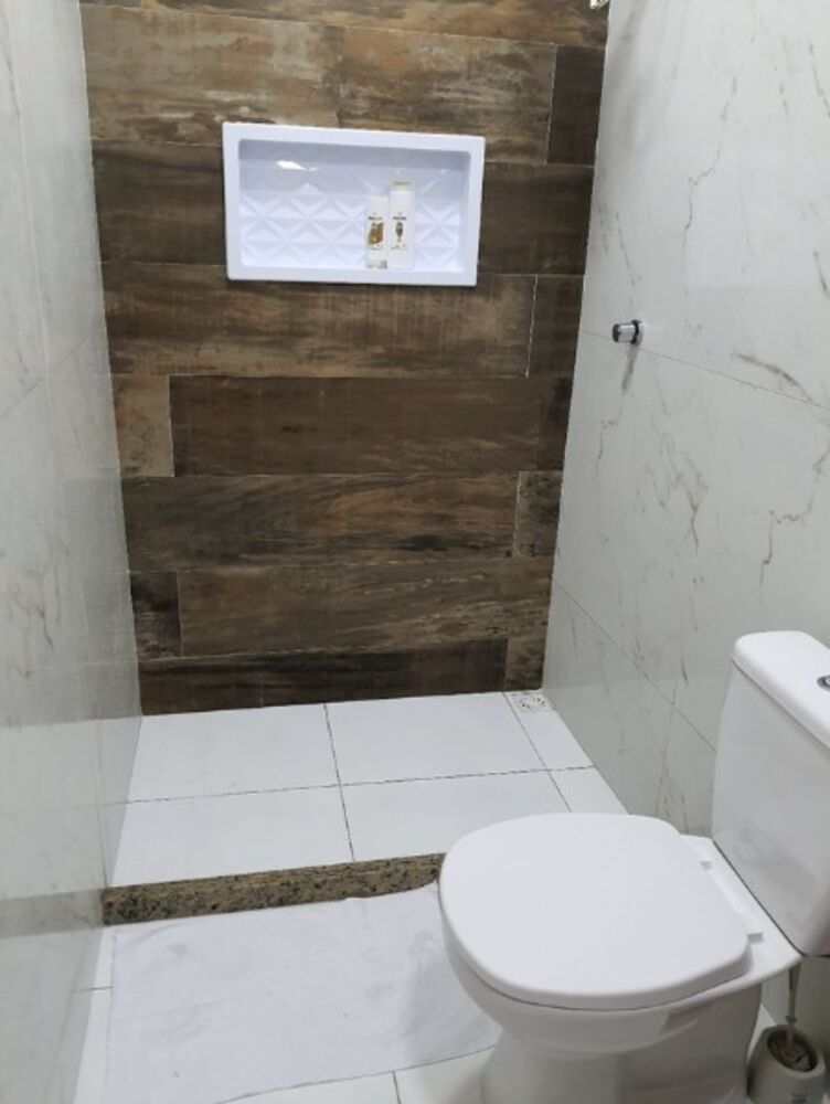 Casa à venda com 1 quarto, 216m² - Foto 1