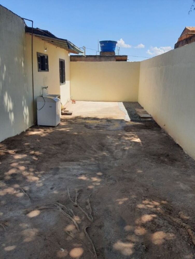 Casa à venda com 1 quarto, 216m² - Foto 3