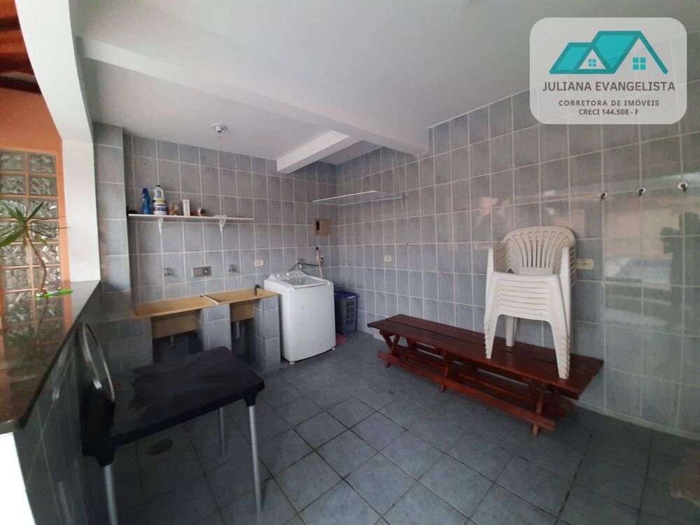 Casa, 3 quartos, 250 m² - Foto 1