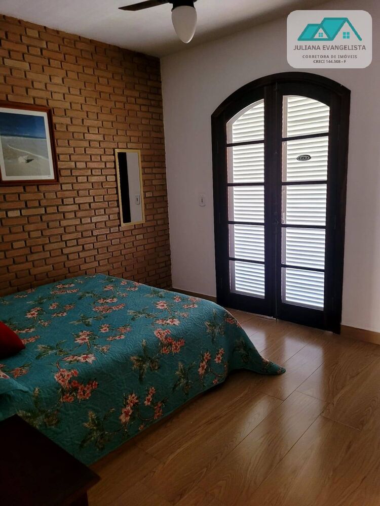 Casa, 3 quartos, 218 m² - Foto 3