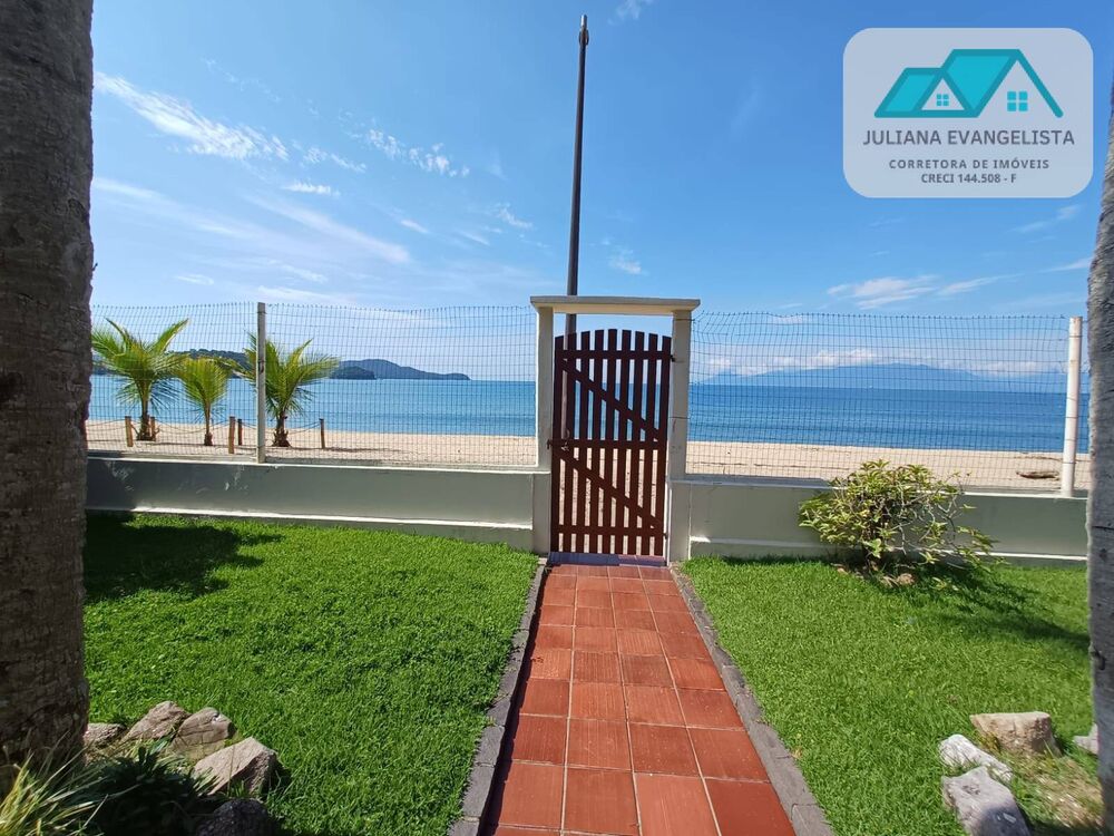 Casa à venda e aluguel com 6 quartos, 316m² - Foto 2