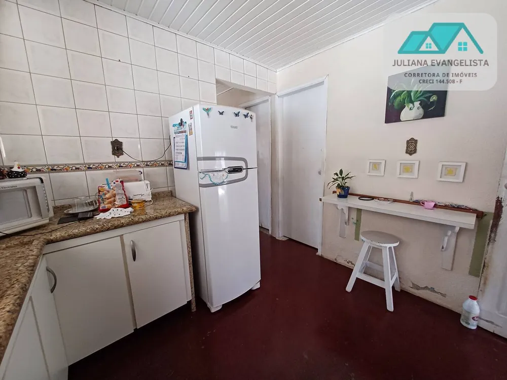 Casa, 6 quartos, 150 m² - Foto 3