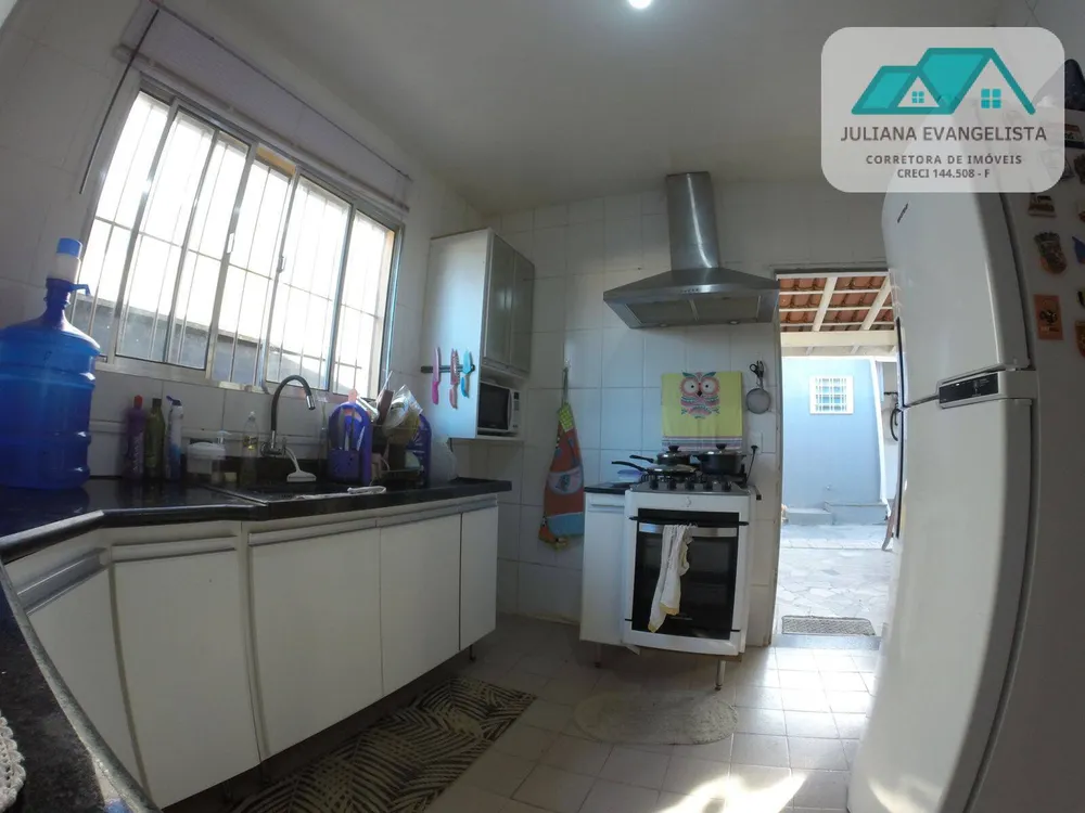 Casa, 2 quartos, 206 m² - Foto 13