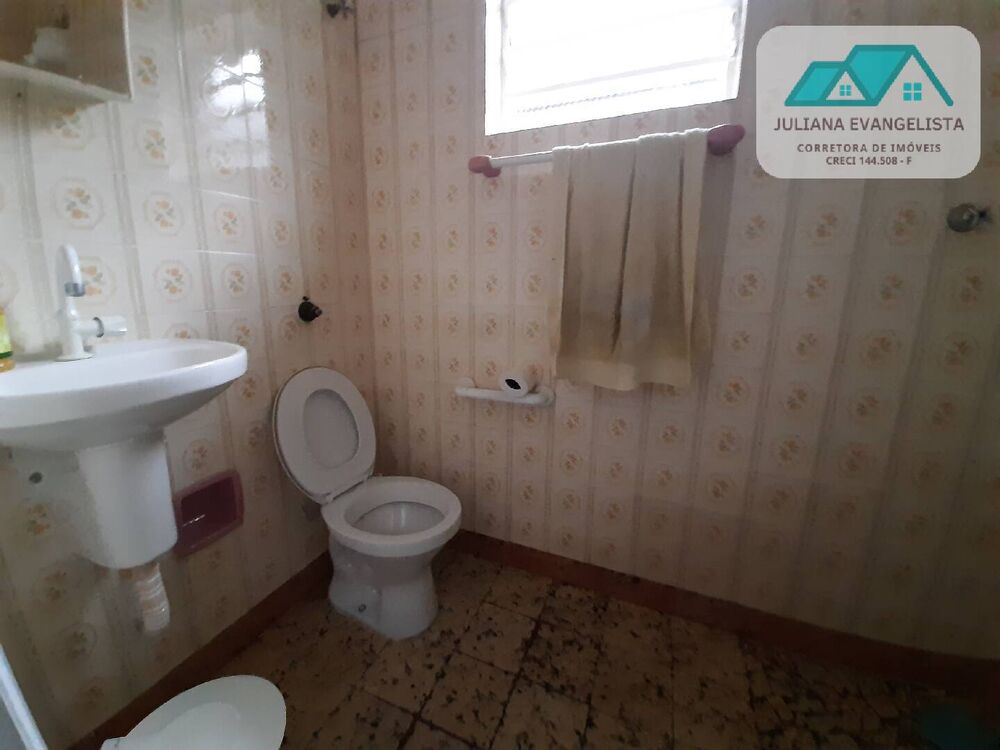 Casa, 3 quartos, 194 m² - Foto 1