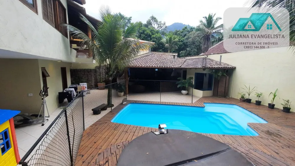 Casa, 4 quartos, 335 m² - Foto 1