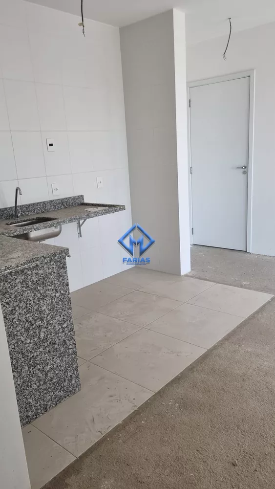 Cobertura à venda com 2 quartos, 85m² - Foto 4