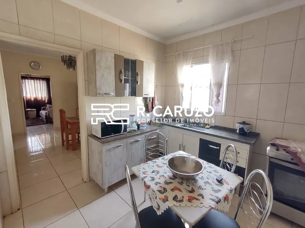 Casa, 3 quartos, 219 m² - Foto 4
