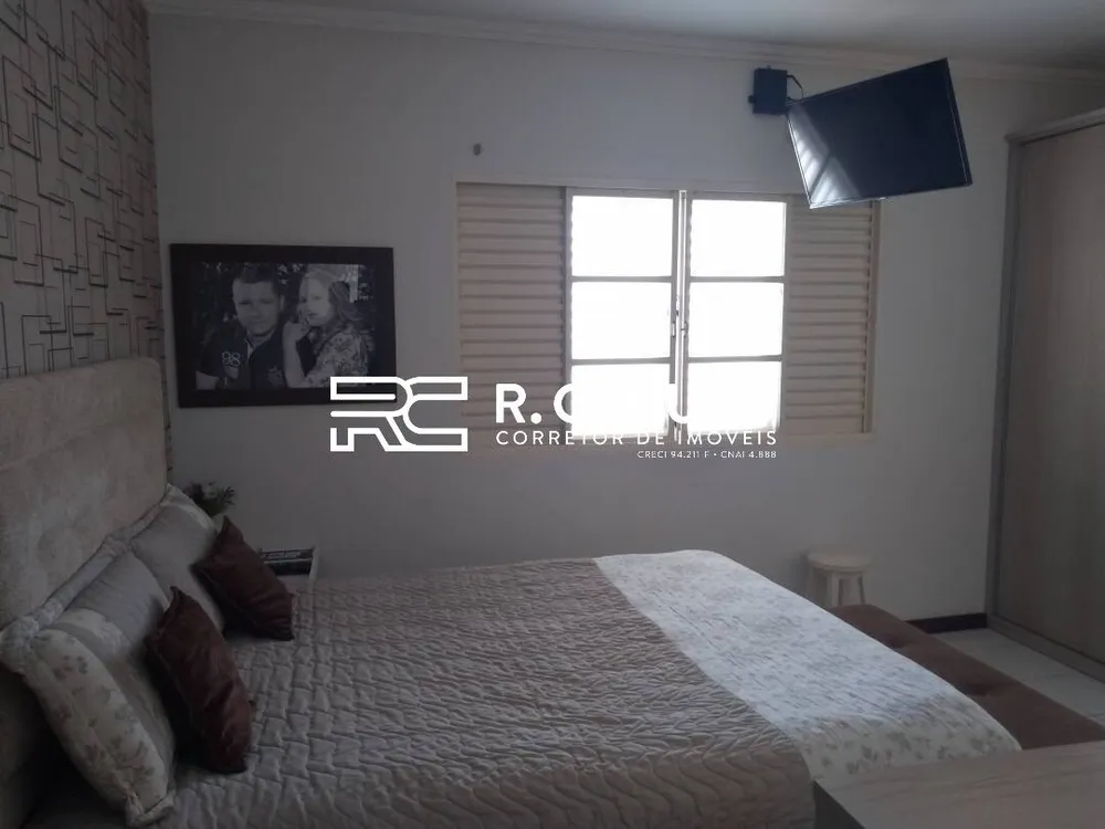 Casa, 3 quartos, 217 m² - Foto 11