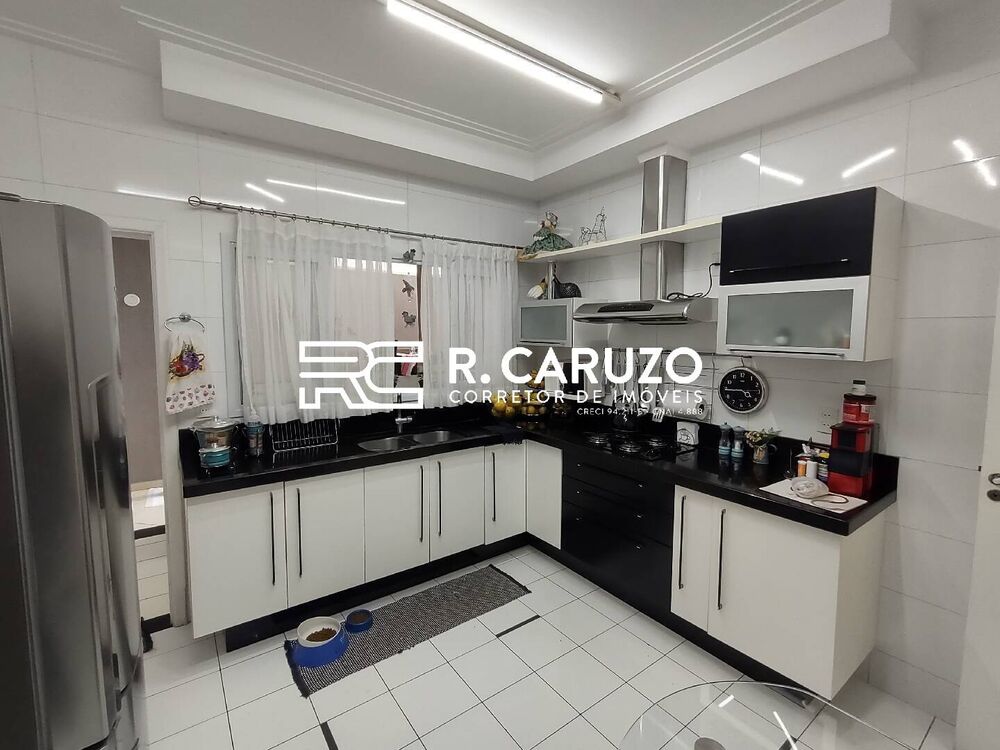 Casa de Condomínio à venda com 3 quartos, 294m² - Foto 7