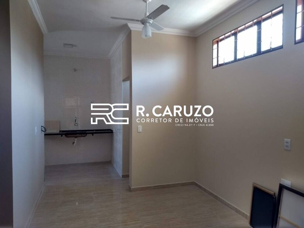 Prédio Inteiro à venda com 10 quartos, 316m² - Foto 1