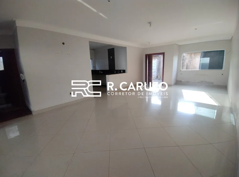 Casa, 3 quartos, 206 m² - Foto 3