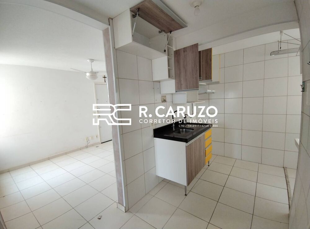 Apartamento à venda com 2 quartos, 45m² - Foto 2