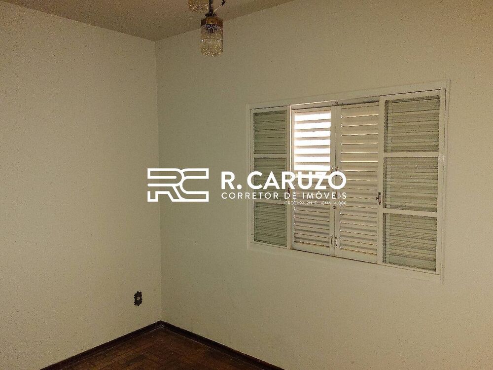 Casa à venda com 3 quartos, 226m² - Foto 5