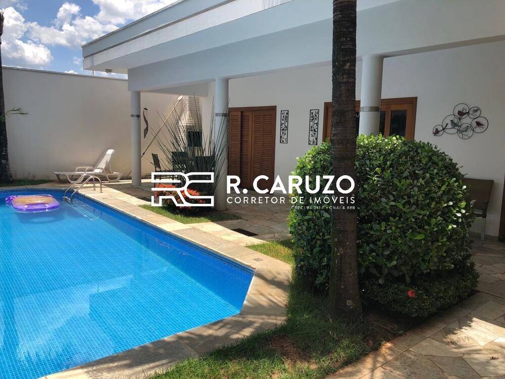 Casa à venda com 4 quartos, 368m² - Foto 1