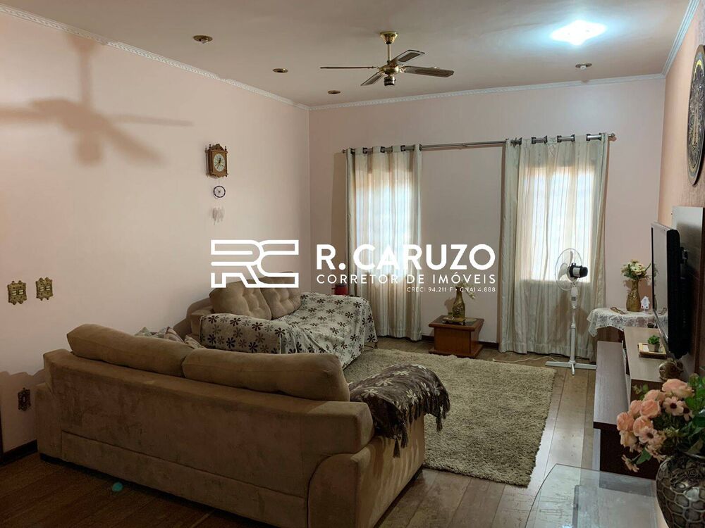 Casa, 4 quartos, 298 m² - Foto 1