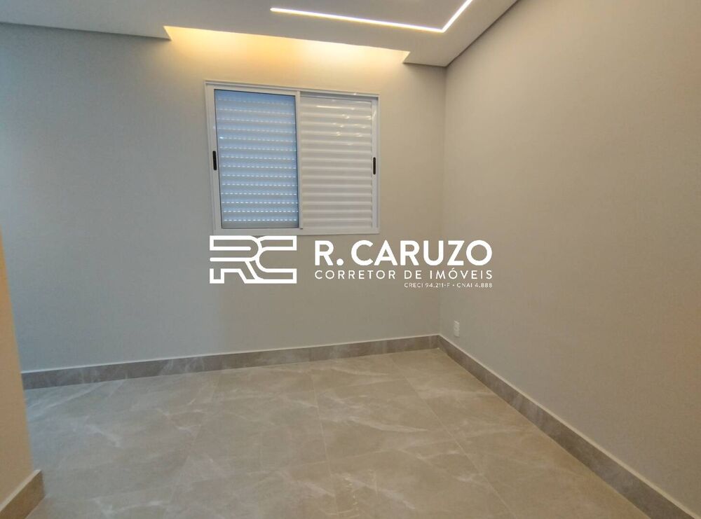 Apartamento à venda com 2 quartos, 67m² - Foto 3