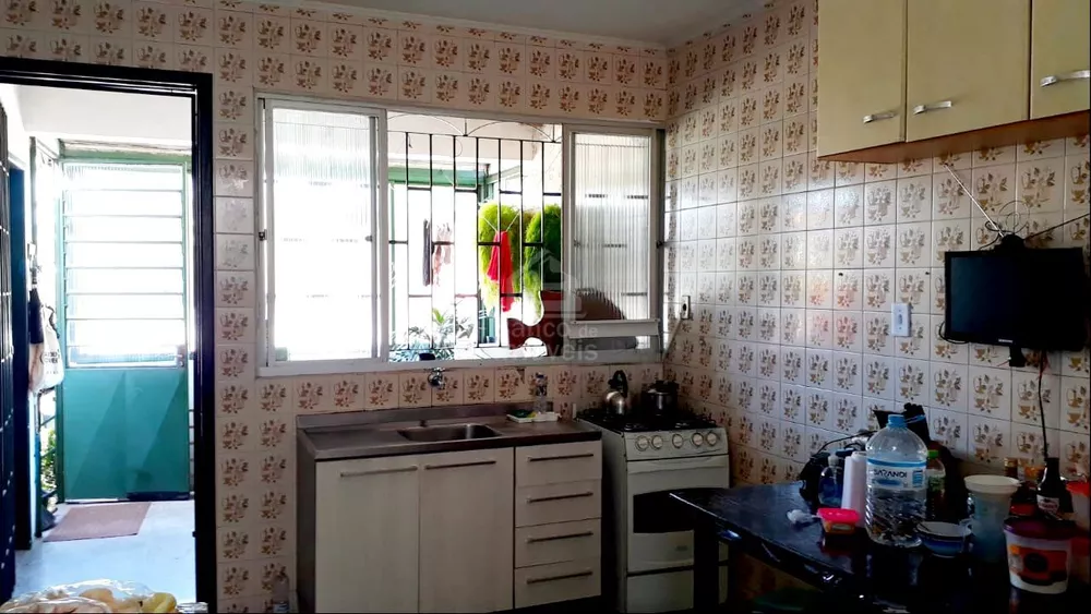 Casa à venda com 5 quartos, 130m² - Foto 4