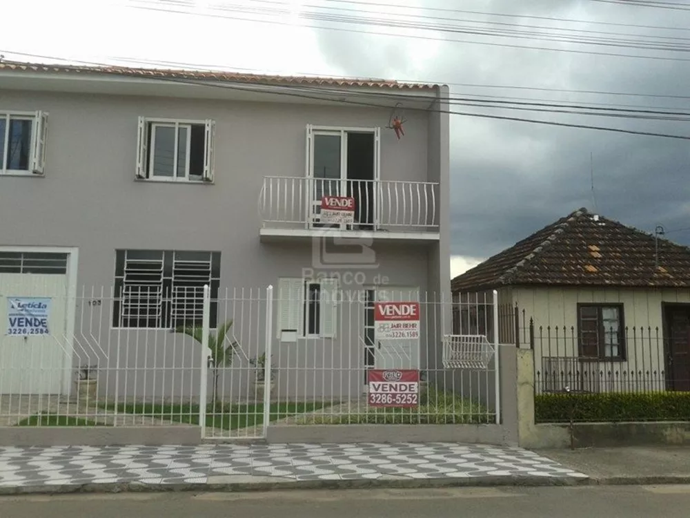 Apartamento à venda com 3 quartos, 200m² - Foto 1