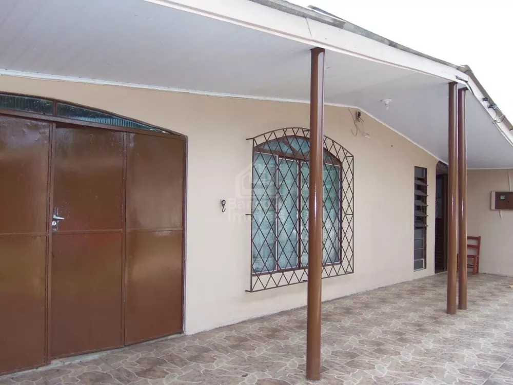 Casa à venda com 2 quartos, 40m² - Foto 1