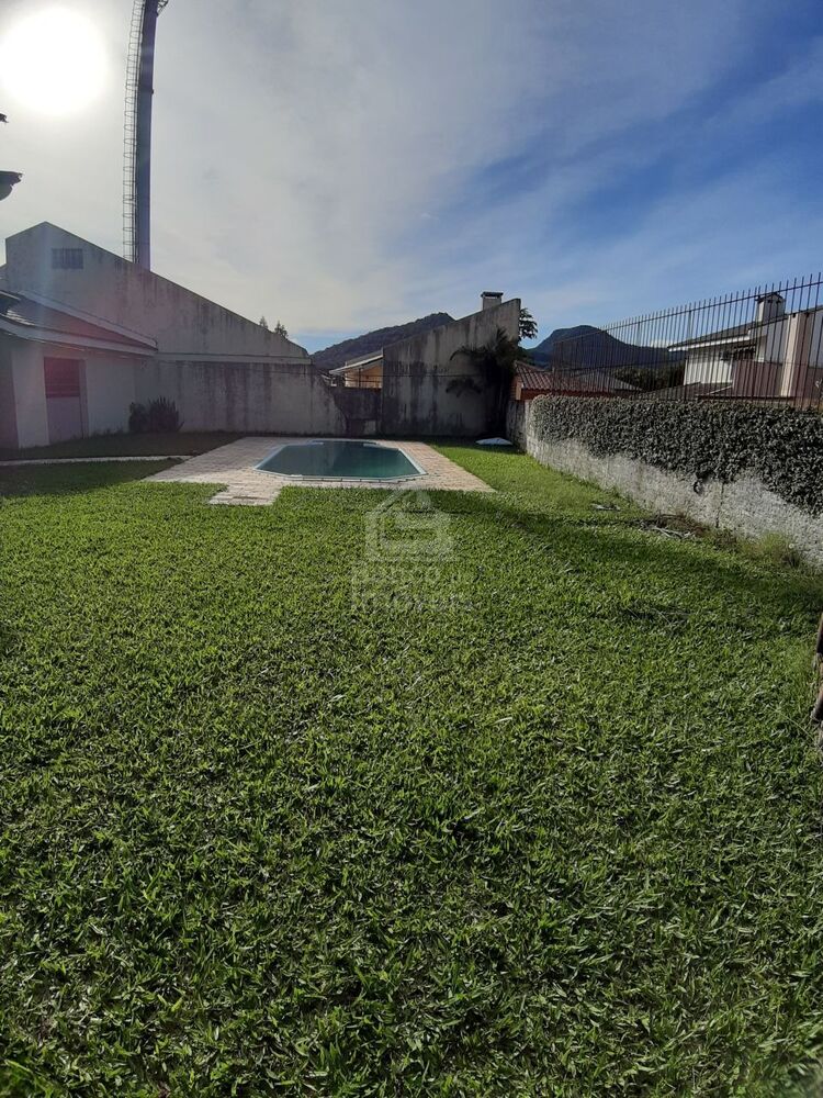 Sobrado, 3 quartos, 196 m² - Foto 1