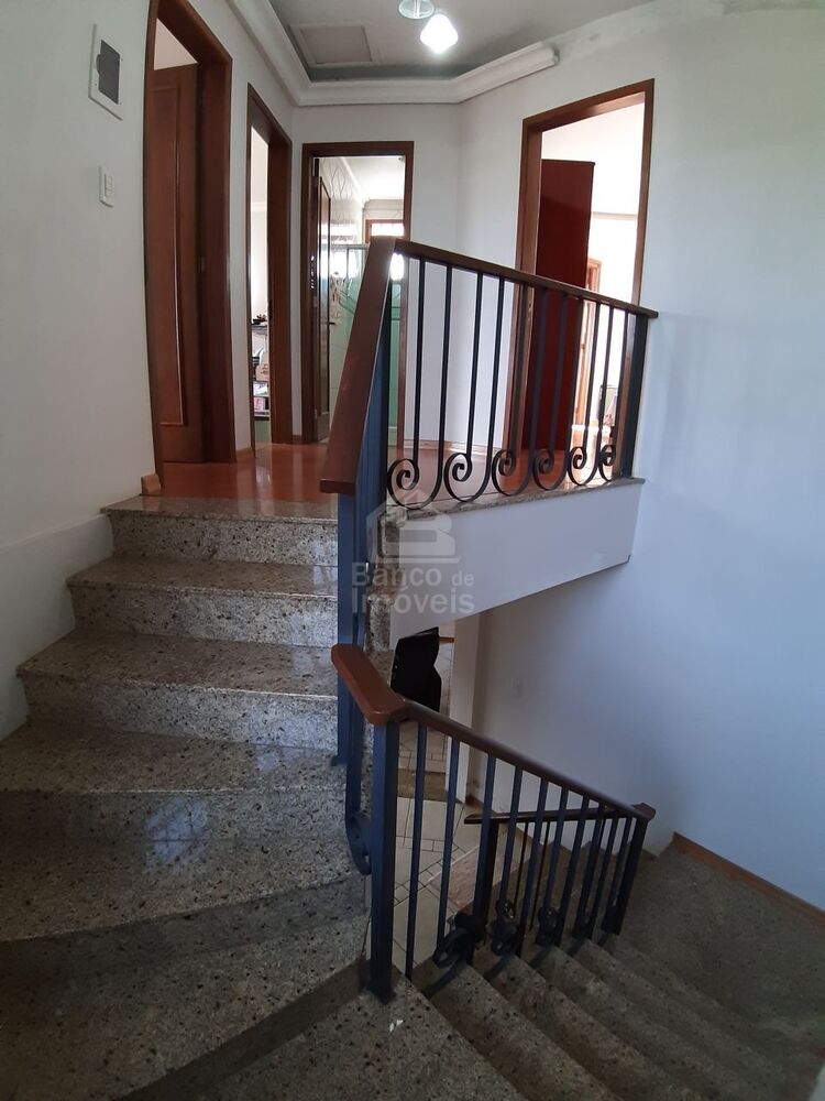 Sobrado, 3 quartos, 196 m² - Foto 2