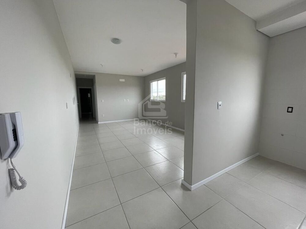Apartamento à venda com 2 quartos, 80m² - Foto 1
